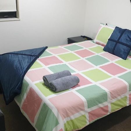 Stay In Valley Lower Hutt Εξωτερικό φωτογραφία