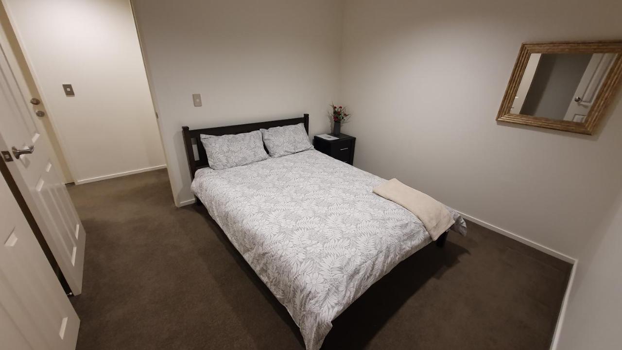 Stay In Valley Lower Hutt Εξωτερικό φωτογραφία