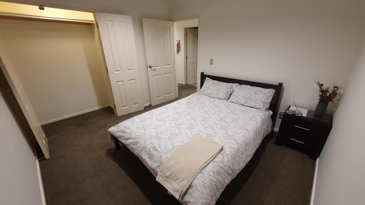 Stay In Valley Lower Hutt Εξωτερικό φωτογραφία